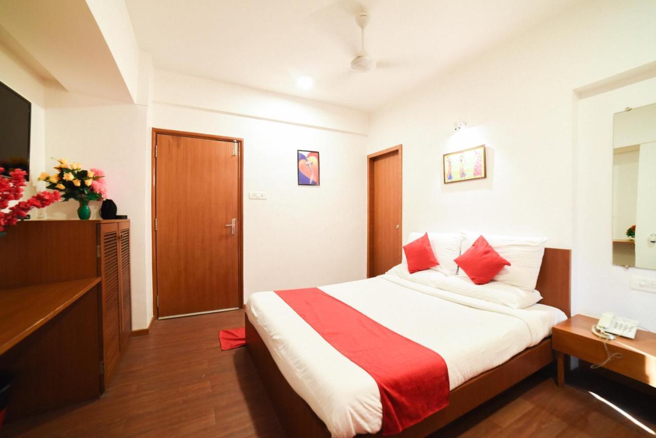 Hotel Aircraft International Bombay Eksteriør billede